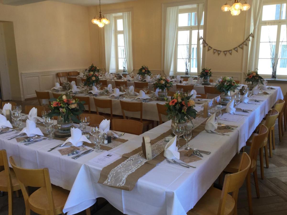 Hotel Restaurant Raben Linthal Екстериор снимка