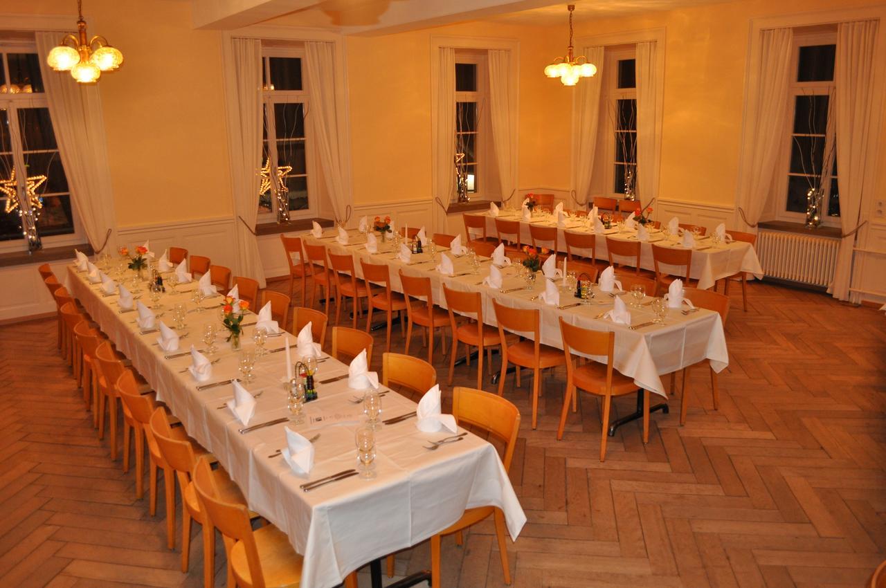 Hotel Restaurant Raben Linthal Екстериор снимка