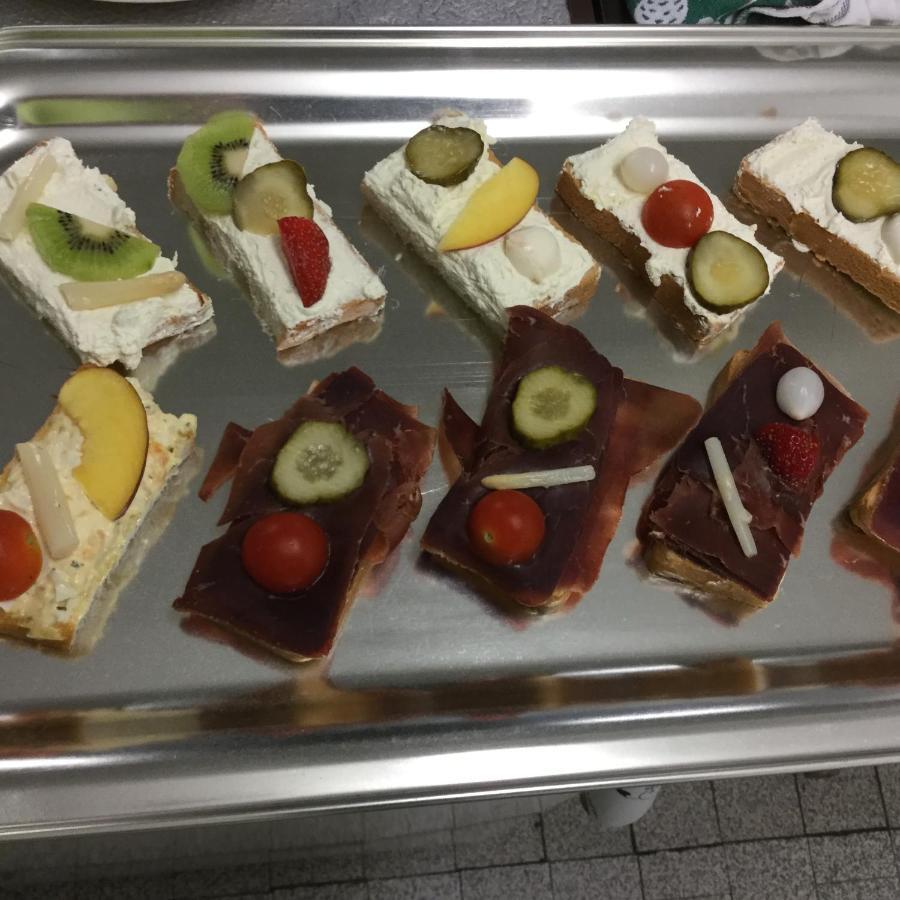 Hotel Restaurant Raben Linthal Екстериор снимка