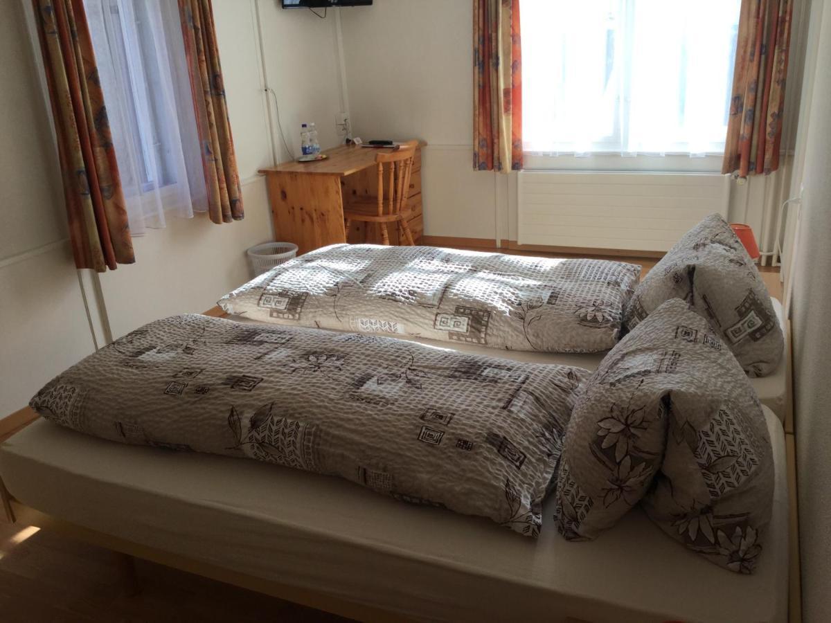 Hotel Restaurant Raben Linthal Екстериор снимка